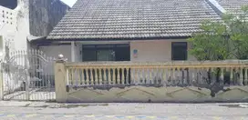 Di jual rumah di surabaya strategis dan turun harga!