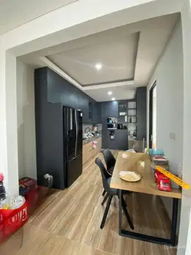 DISEWAKAN RUMAH CLUSTER WATERFRONT Lippo Cikarang