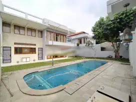 Rumah Cantik Bagus Bebas Banjir Area Kemang