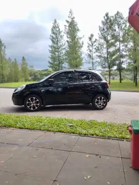 Nissan march low km 2013