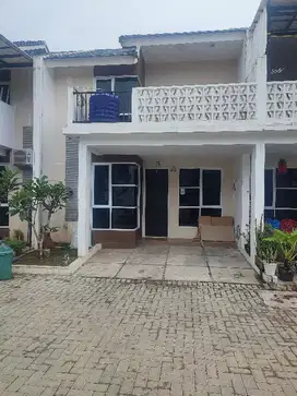 Rumah 2 lantai siap huni baru renovasi  di aryana karawaci curug