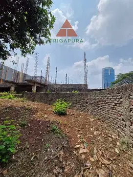 Kuningan, Mega Kuningan Barat, Tanah Komersil