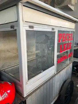 Gerobak jualan bekas