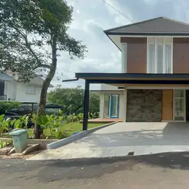 Disewakan rumah di green andara jakarta selatan