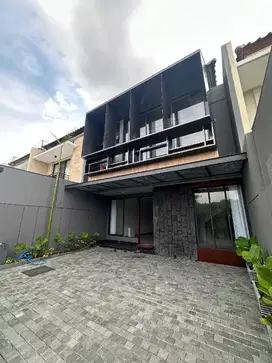 Rumah Baru Gress 2 Lantai San Antonio Pakuwon City Sby Timur