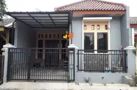 Rumah bagus du perum Puri gading dekat tol Jatiwarna, Bekasi