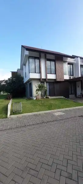 Rumah di Kota Baru Parahyangan Bandung, Rumah Baru 2 Lantai