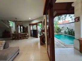 For sale vila lokasi sanyr bumi ayu