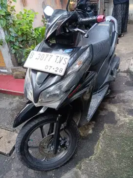 Honda Vario Techno ISS 125cc Pajak Hidup Surat2 Lengkap