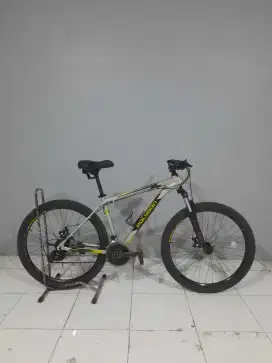 POLYGON CASCADE 3 TAHUN 2023