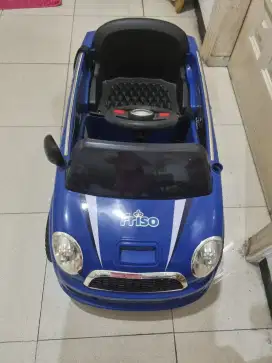 Mobil aki anak prelove