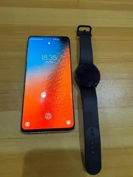 For sale, Samsung Galaxy S10 Plus & Galaxy Watch 4. Kondisi Terawat