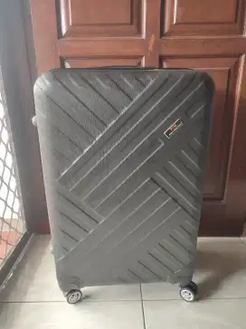 2 Tas koper ukuran besar 28 masih bagus