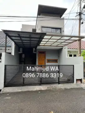 Rumah full furnished blh per tahun dlm komplek di Pd Pinang Jaksel