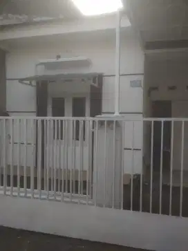 Rumah di kontrakan tahunan khusus muslim