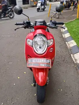 HONDA SCOOPY 2018