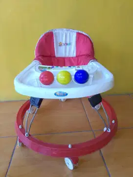 Baby walker merk tajima