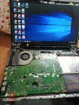 Jasa Service Laptop