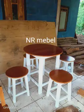 Meja kursi cafe dan warung makan