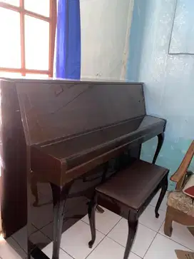 PIANO LU110 kondisi seperti baru