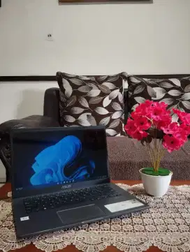 Laptop Asus M409DA