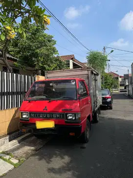 Mitsubisi L300 DP,  Tahun 2000, Warna Merah
