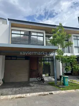 Rumah Cantik Cluster Brava Himalaya Karawaci Central Tangerang
