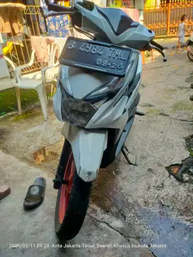 Jual motor bekas beat tahun 2016