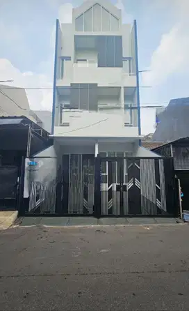 Rumah baru minimalis 3 lt di kelapa gading