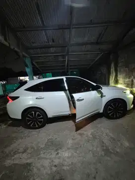 Toyota Harrier 2015 Bensin