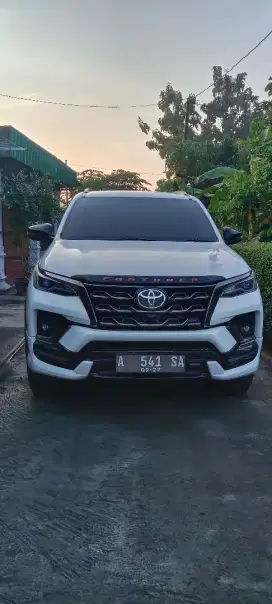Fortuner gr 2.8