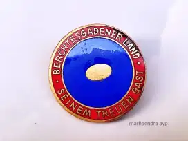 Pin bros lencana eropa kuno