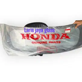 Kaca mobil honda brio belakang