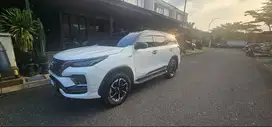 Toyota Fortuner 2.8 AT GR VRZ 2022 Antik Mulus Mantap