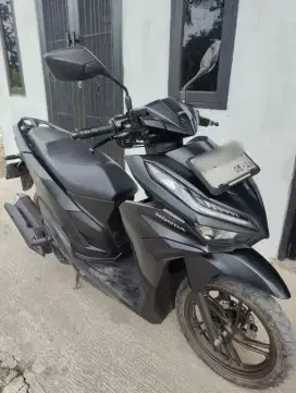Vario CBS ISS 2024 lengkap seperti baru