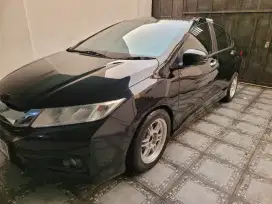 Jual beli mobil bekas