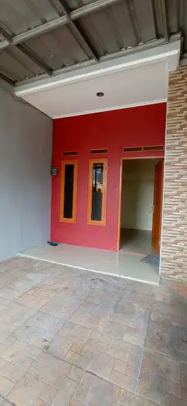 Dijual Rumah Siap Huni di Peninggilan Ciledug