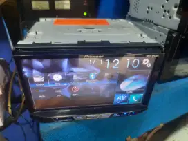 Double Din Pioneer AVH-X5750BT Bekas