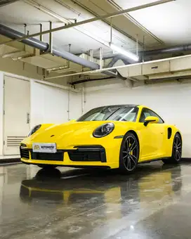 Porsche 911 Turbo S (992.1) 2023 Racing Yellow