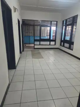 Rumah Suryani Dalam masuk gang