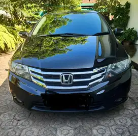 Di jual mobil pribadi