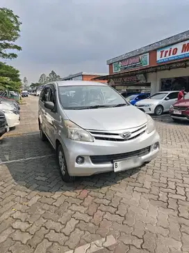 Daihatsu Xenia X MT Manual 2013 Silver