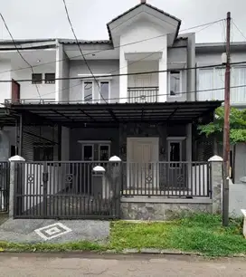 Di jual rumah 2 Lantai di Cluster depan Citragran Cibubur