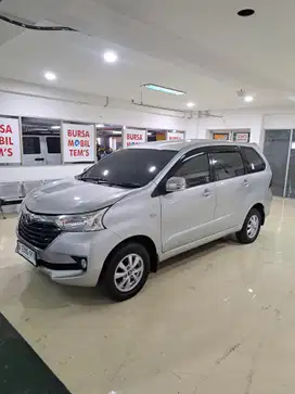 Toyota Avanza 1.3 G Matic Silver