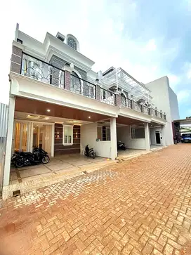 Dijual Rumah Premium Di Pinggir Jalan Utama Jagakarsa