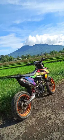 Yamaha Scorpio supermoto