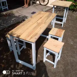 Meja warung jatilondo