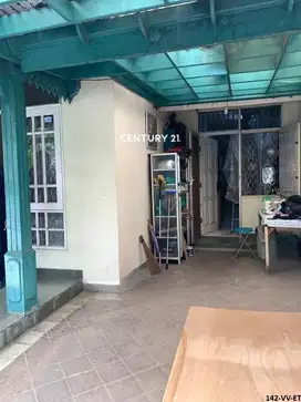 URUN HARGA Rumah Lokasi Strategis Row Jalan Lebar Di Bintaro Sektor 3