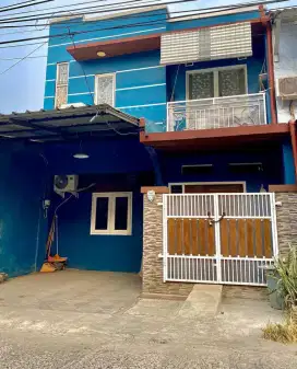 Disewakan rumah 2 Lantai, 4 kamar Binong Permai