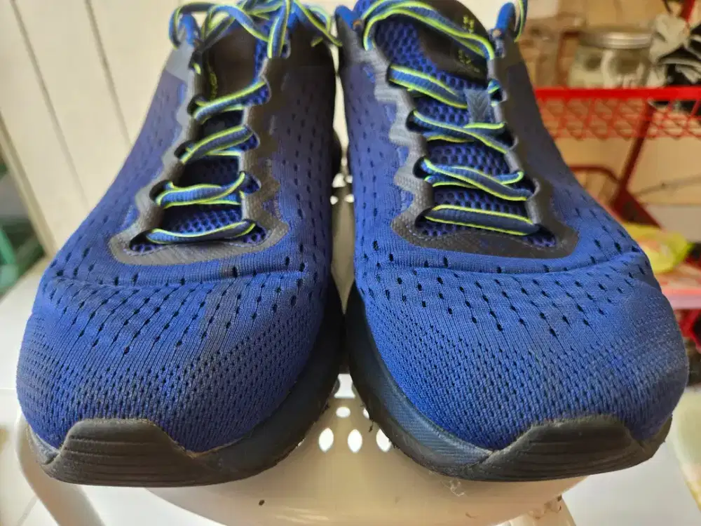 Under Armour HOVR Turbulence